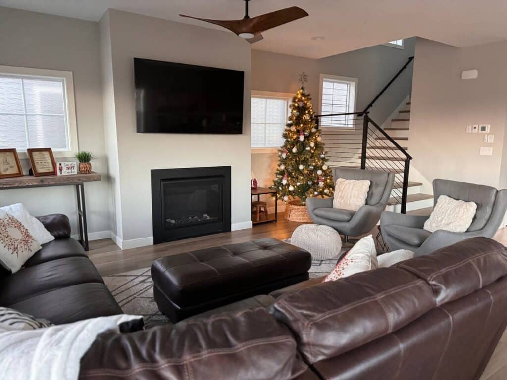 1e02793f-2780-4eed-8991-d77311687024